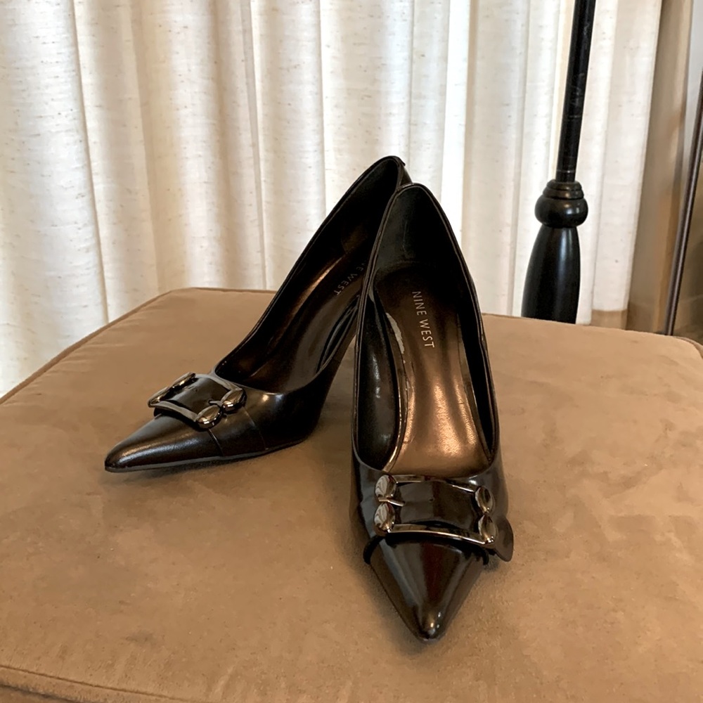 NINE WEST Off Black Heels